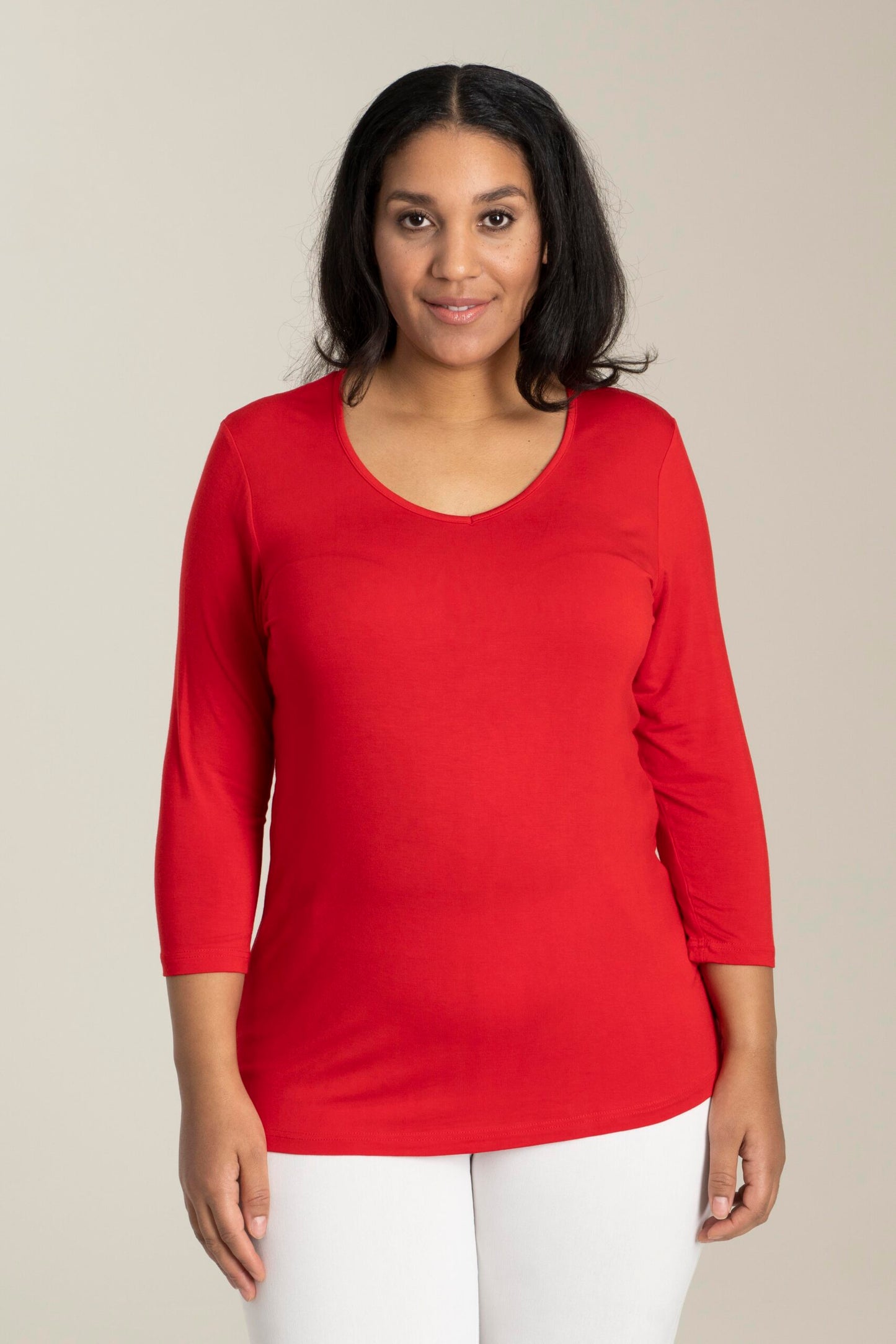 Sandgaard basis bluse, model Amsterdam