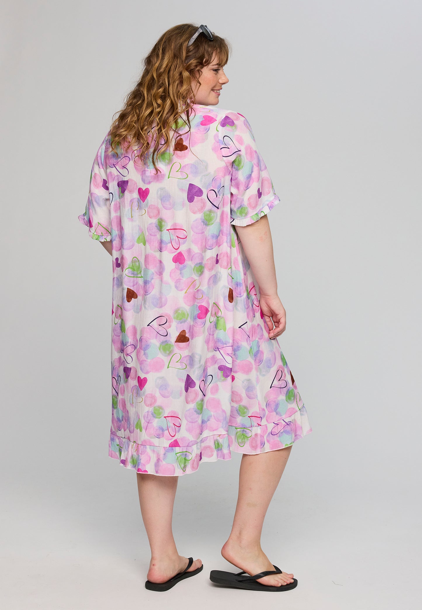 Studio kjole SSally hvid med pink/lilla print
