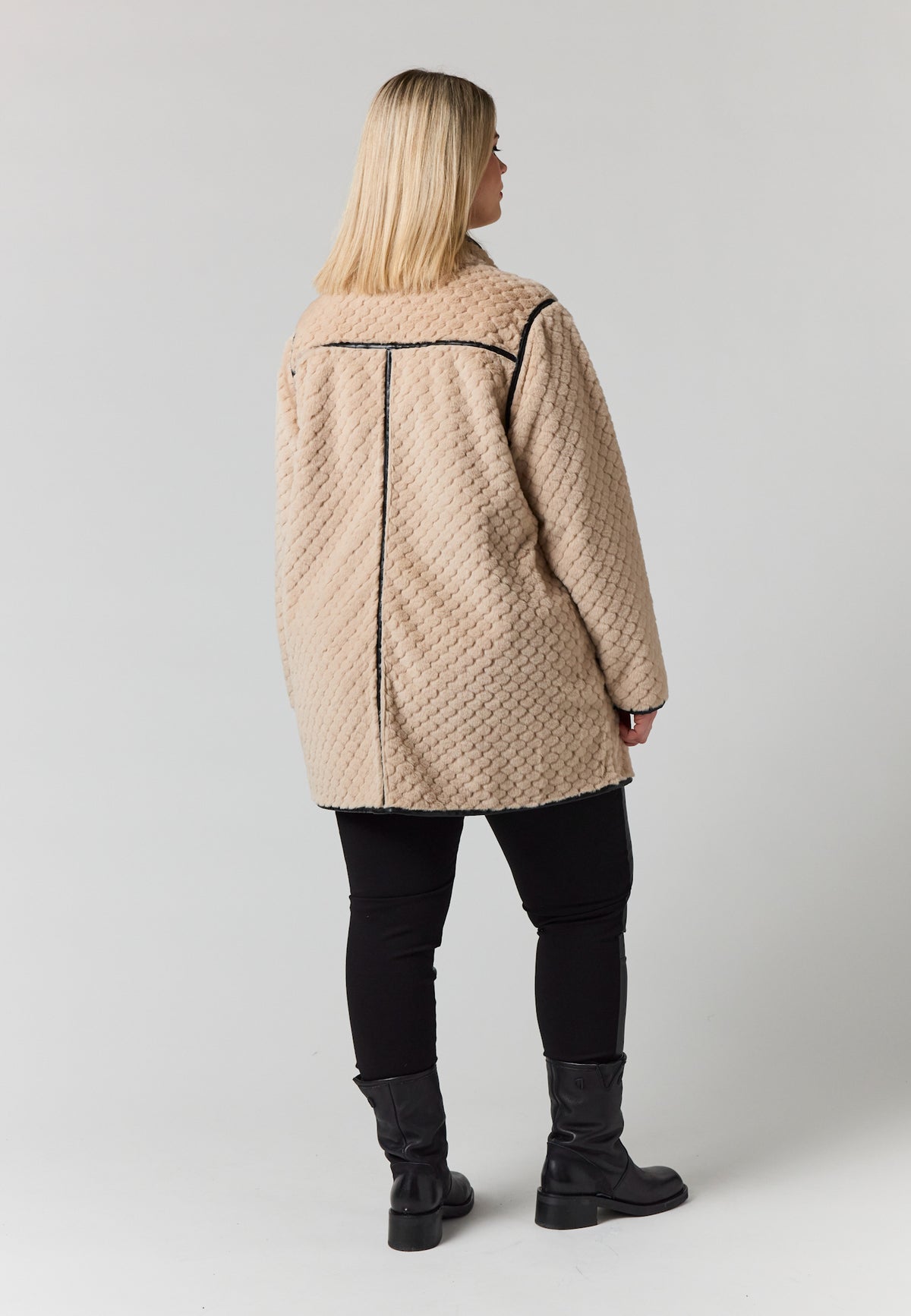 Studio jakke SAlette - Sand
