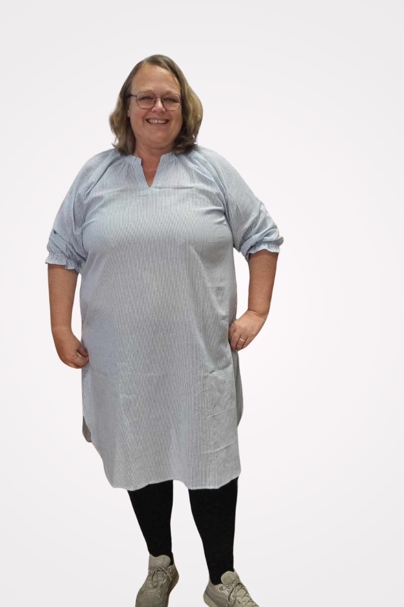 kjole med stribe blå plus pgie