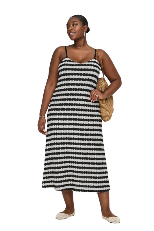 only carmakoma kjole carevara sort/hvid