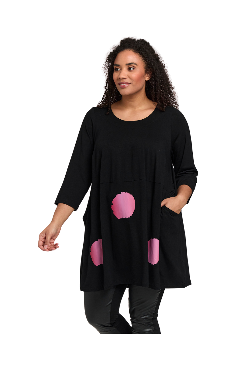 Studio tunika SRonja sort med pink print